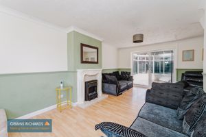 Sitting Room- click for photo gallery